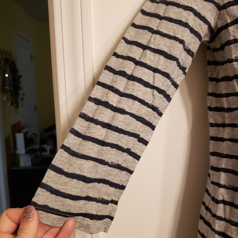 Ann Taylor LOFT size S top - Picture 3 of 5